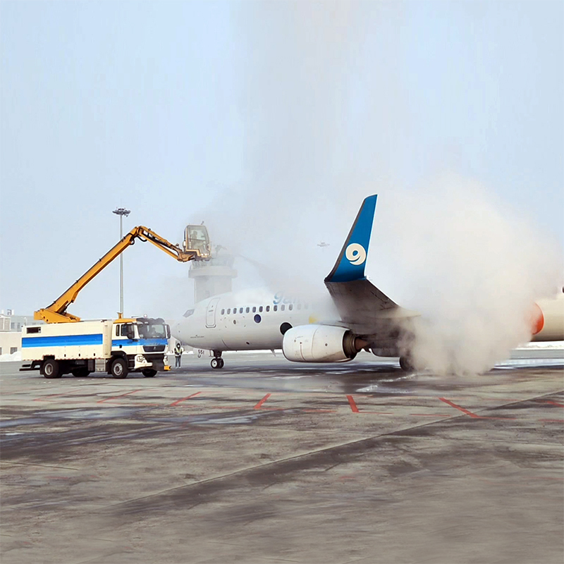 Aircraft Large Deicing Vehicle for Sale