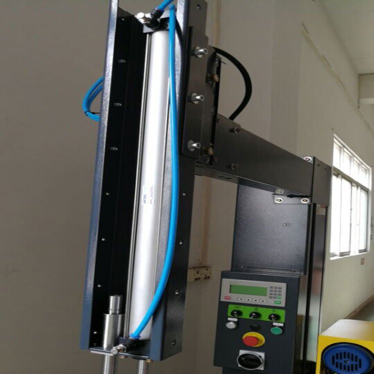 airport-luggage-wrapping-machine-24