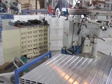 Workshop for making airport trolley